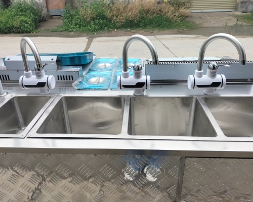 hot-dog-cart-with-4-compartment-water-sinks