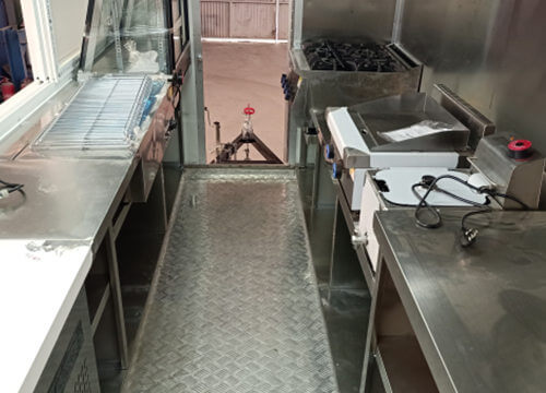 Fully Equipped Food Trailer from China