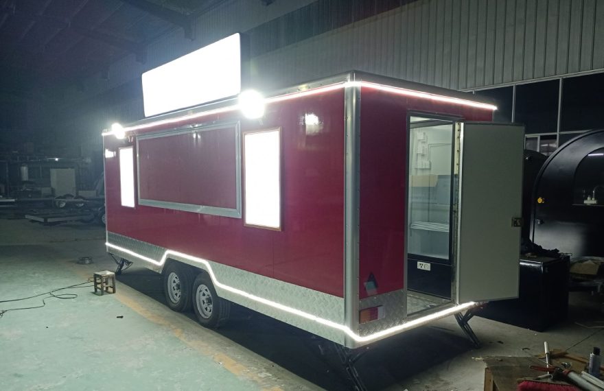Mobile-Kitcehn-Trailer