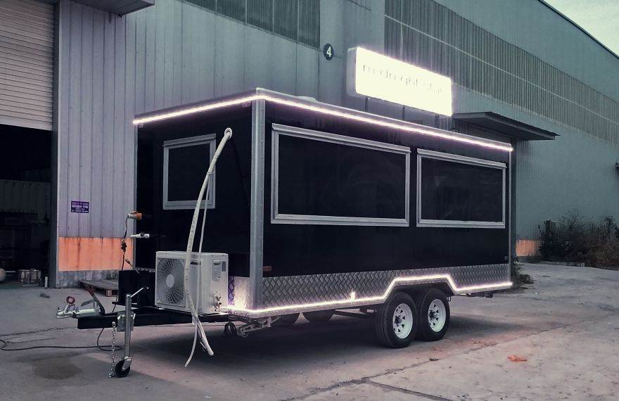 Mobile-Kitchen-Trailer