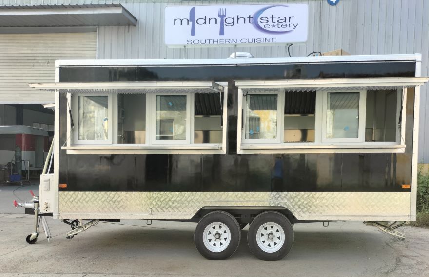 fully-equipped-mobile-kitchen-trailer-for-sale