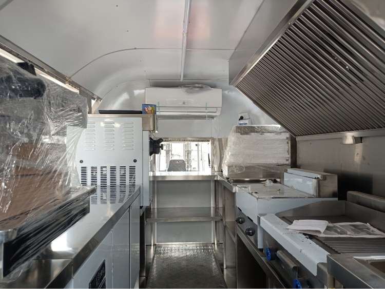 Food-Trailer-Inside