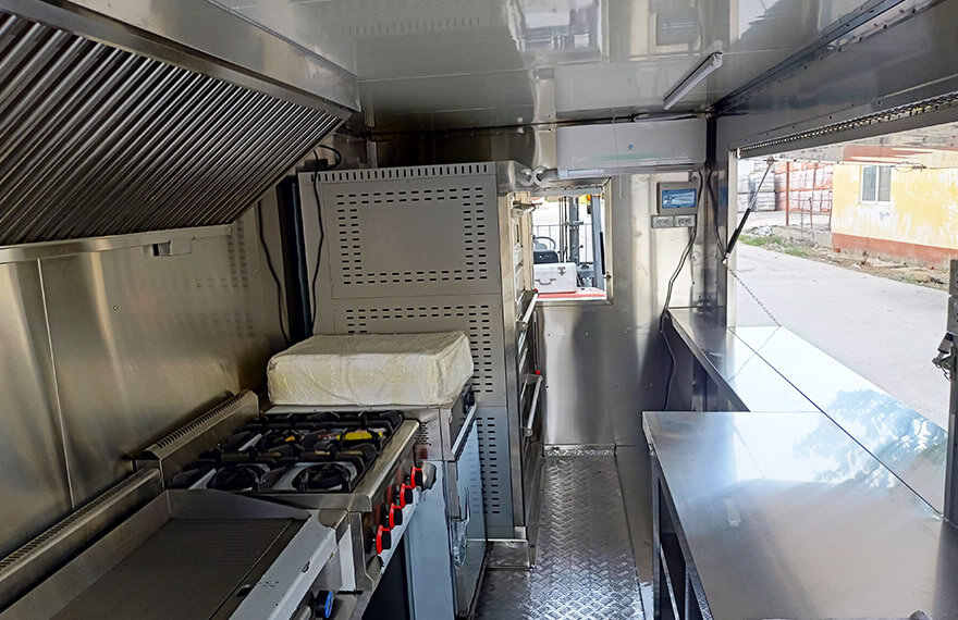 pizza trailer kitchen