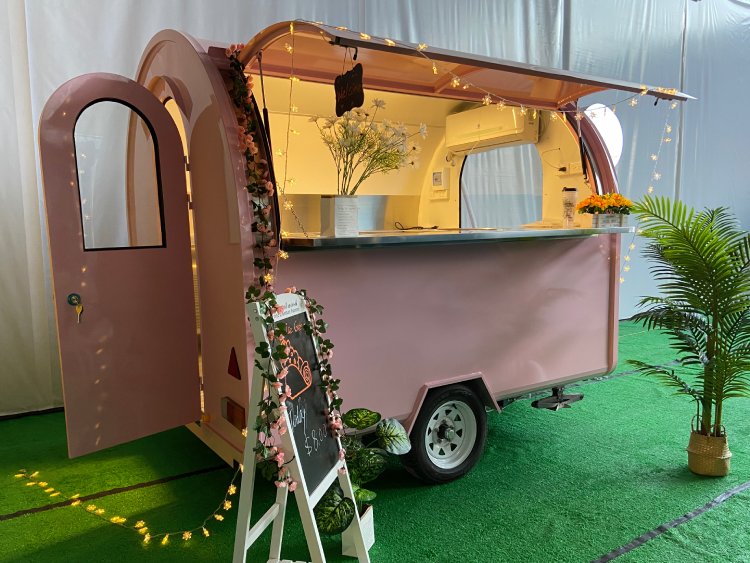 7.2 ft Small Concession Trailer for Rolled Ice Cream