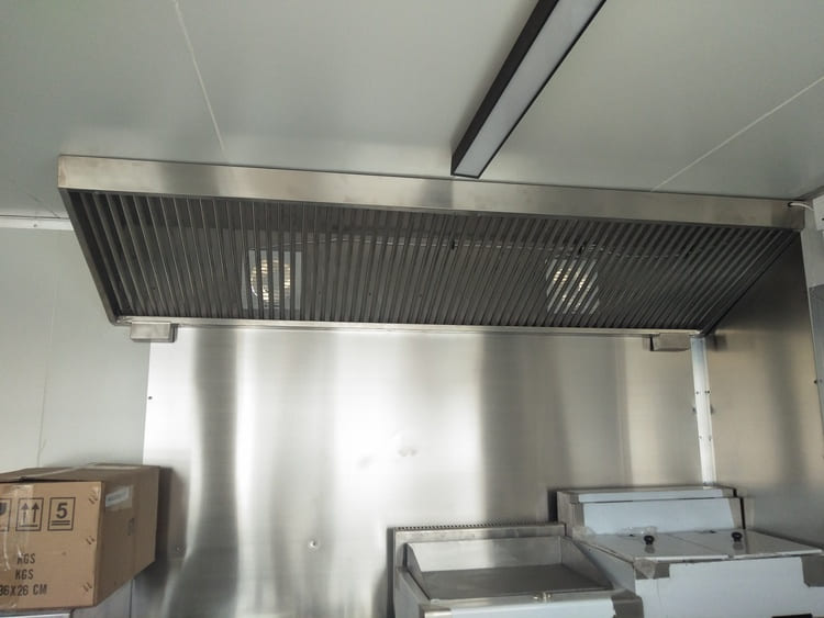 commercial exhaust range hood in the fast food trailers
