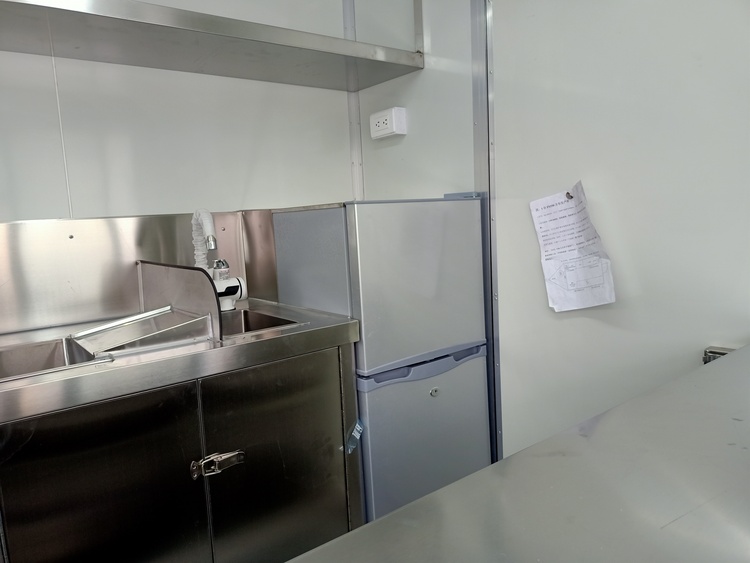 brand new catering trailers with 3 compartment sinks