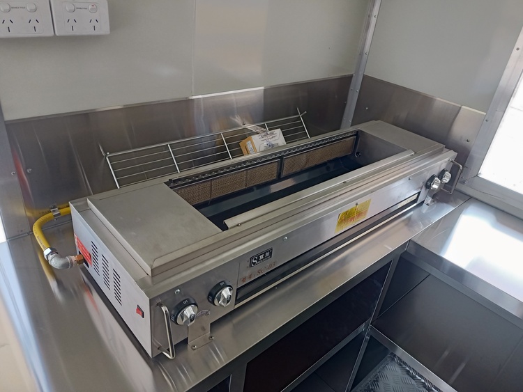 propane bbq trailer with bbq griddle
