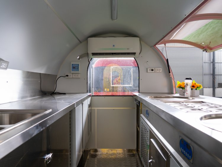 7.2 ft Small Concession Trailer for Rolled Ice Cream