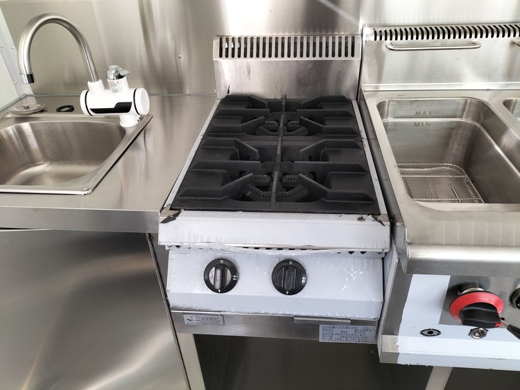 Fully Equipped Burger Food Trailer with Burner