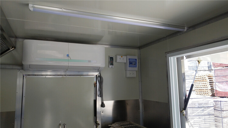 11ft fully equipped cooking trailers interior