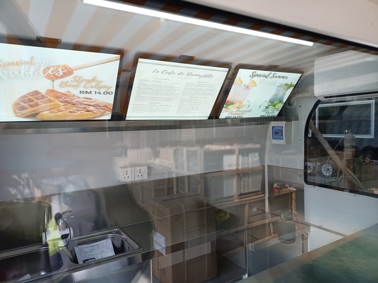7ft small waffle and ice cream food kiosk interior design