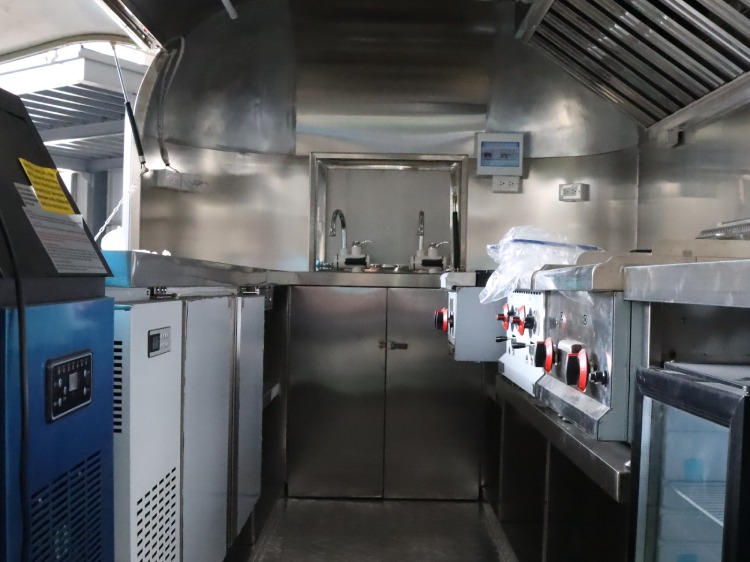 11*7ft Airstream Catering Trailer for Sale
