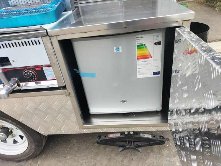 refrigeration of the hot dog cart with grill and fryer for sale in US