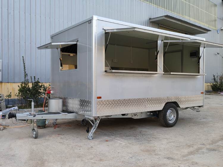 Fully Loaded Food Truck for Sale