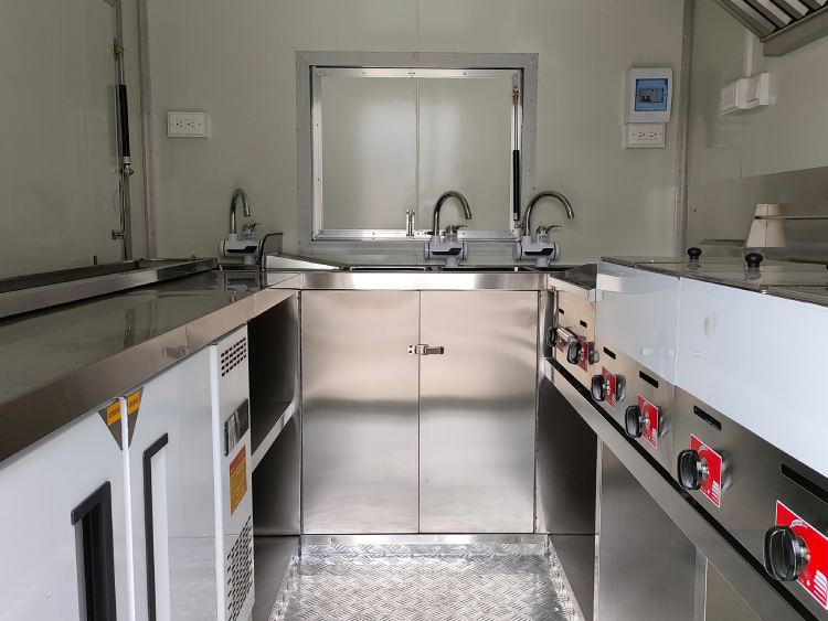 Small Mobile Food Truck for Sale